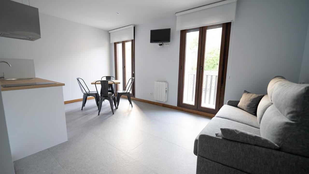 Apartamentos Puerta De Occidente Cornellana Екстериор снимка
