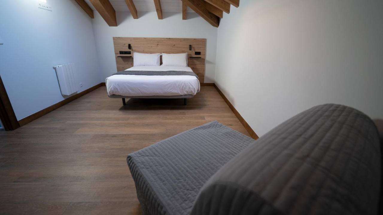 Apartamentos Puerta De Occidente Cornellana Екстериор снимка